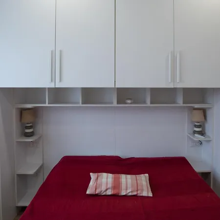 Nest In Rome
