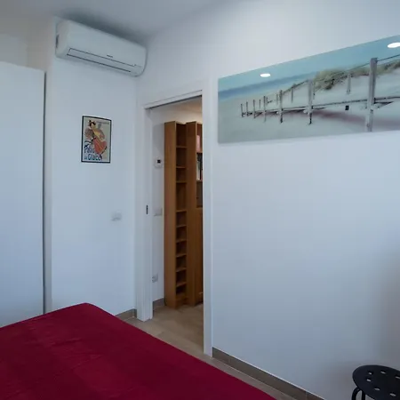 Nest In