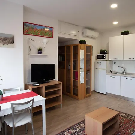 Apartment Nest In Rome
